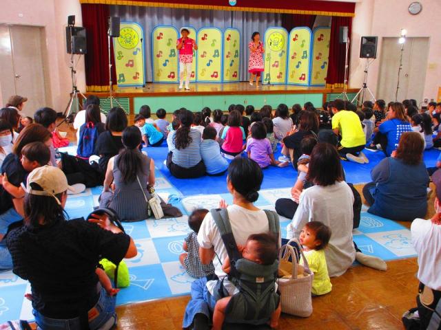 観劇会『まちのおんがくやさん』